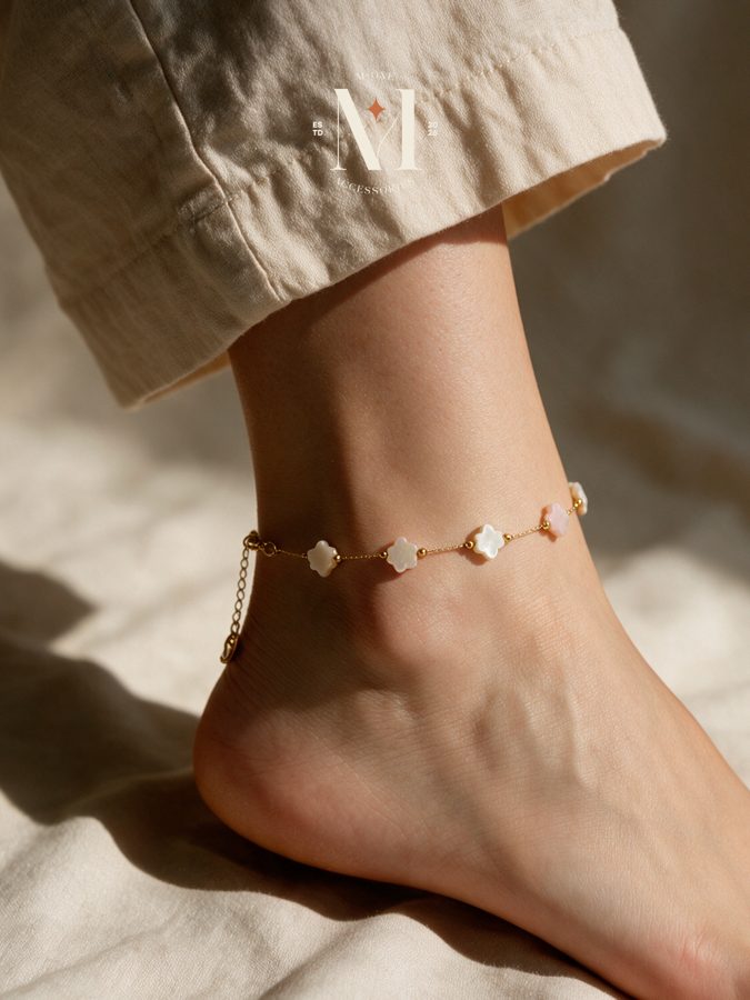 White Clover Anklet