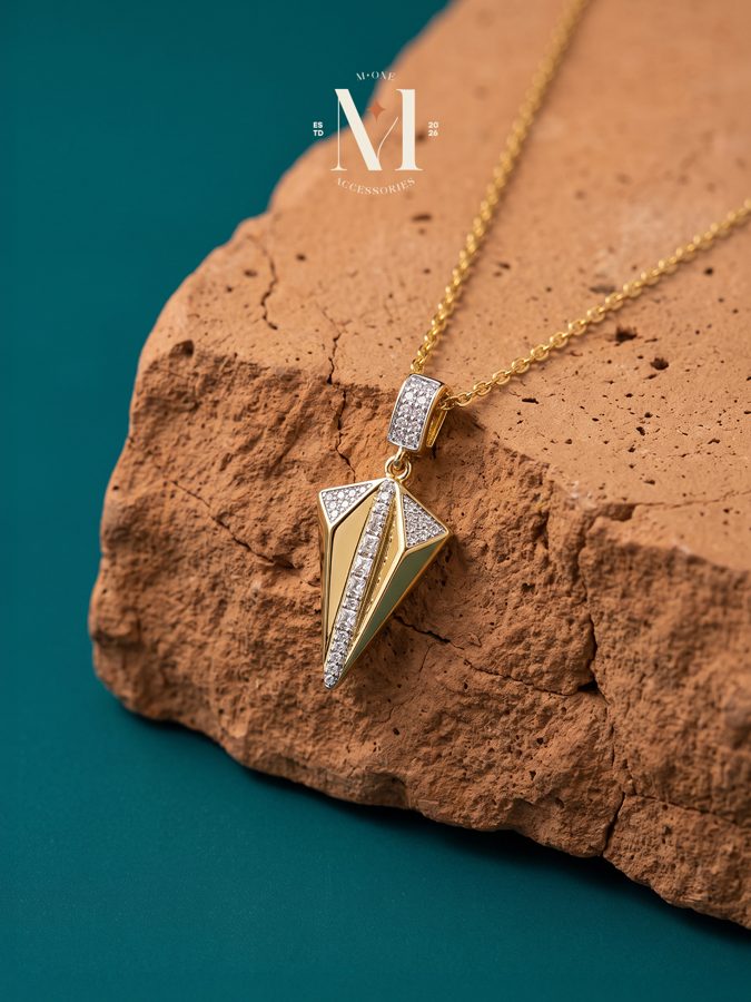 Pavé Shooting Star Pendant